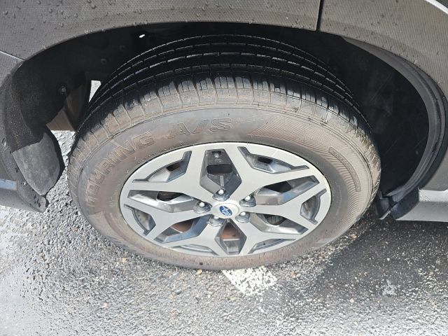 Used 2019 Subaru Forester Premium AWD/4WD image 20