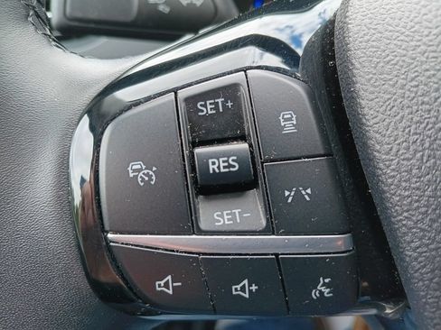 Used 2023 Ford Escape Active w/ Tech Pack #1 AWD/4WD image 6