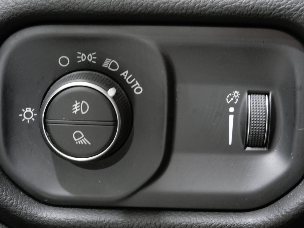 Used 2023 RAM 1500 Big Horn AWD/4WD image 13