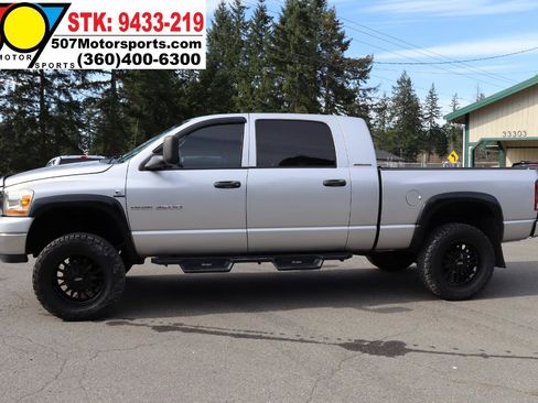 Used 2006 Dodge Ram 2500 Truck SLT w/ Light Group AWD/4WD image 3