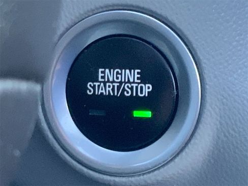 Used 2020 GMC Terrain SLT w/ Preferred Package image 17