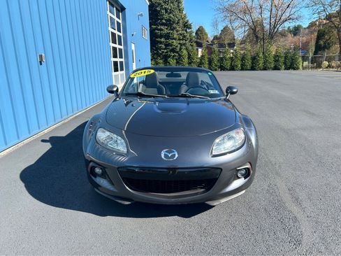 Used 2015 MAZDA MX-5 Miata Sport image 16