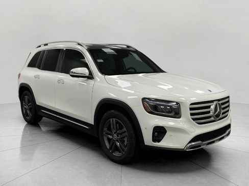 New 2026 Mercedes-Benz GLB 250 4MATIC image 1