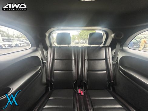 Used 2018 Dodge Durango R/T w/ Technology Group AWD/4WD image 32