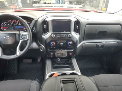 Used 2021 Chevrolet Silverado 1500 LT Trail Boss w/ Bed Protection Package AWD/4WD image 15