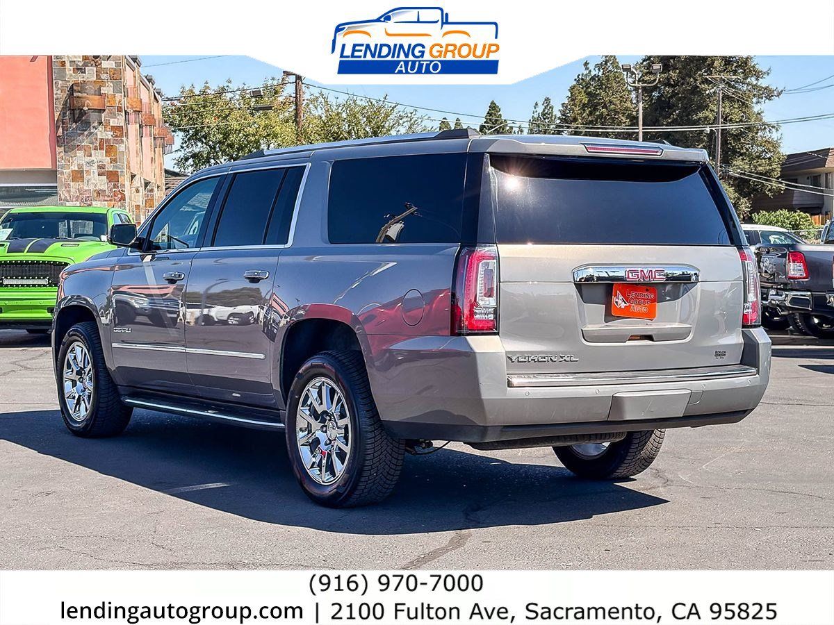 Used 2019 GMC Yukon XL Denali AWD/4WD image 2