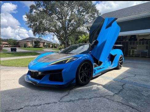 Used 2023 Chevrolet Corvette Z06 image 8