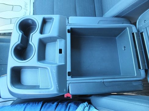 Used 2024 Chevrolet Silverado 2500 LT image 21