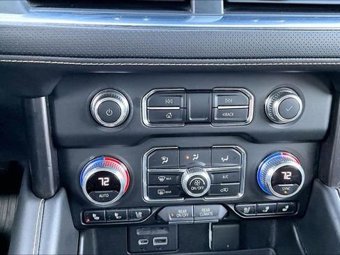Used 2021 GMC Yukon AT4 w/ Technology Package image 24