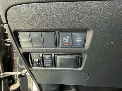 Used 2019 Nissan Armada SL w/ Premium Package AWD/4WD image 17