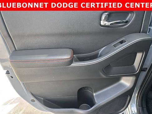 Used 2025 Nissan Frontier Pro-X image 22
