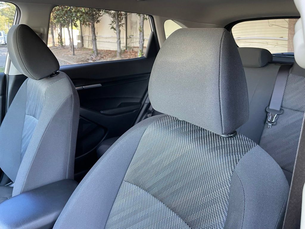 Used 2023 Kia Seltos LX AWD/4WD image 24