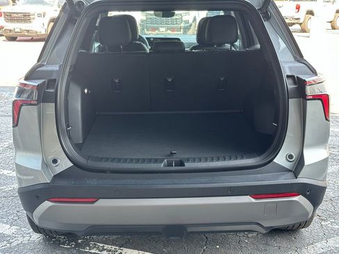 New 2026 Chevrolet Equinox LT w/ Convenience Package II image 8