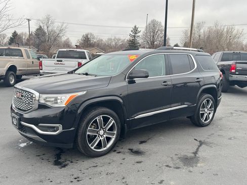 Used 2018 GMC Acadia Denali image 13