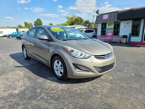 Used 2014 Hyundai Elantra SE FWD image 7