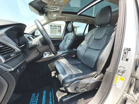 Used 2020 Volvo XC90 T5 Momentum AWD/4WD image 19