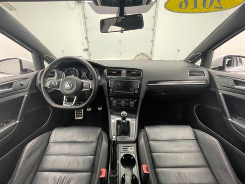 Used 2016 Volkswagen GTI Autobahn FWD image 3