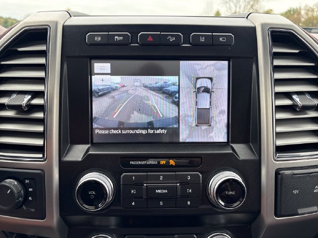 Used 2020 Ford F250 Platinum w/ FX4 Off-Road Package AWD/4WD image 17
