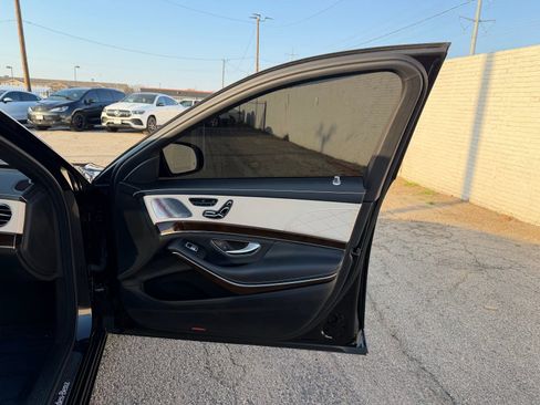 Used 2016 Mercedes-Benz Maybach S 600 image 27