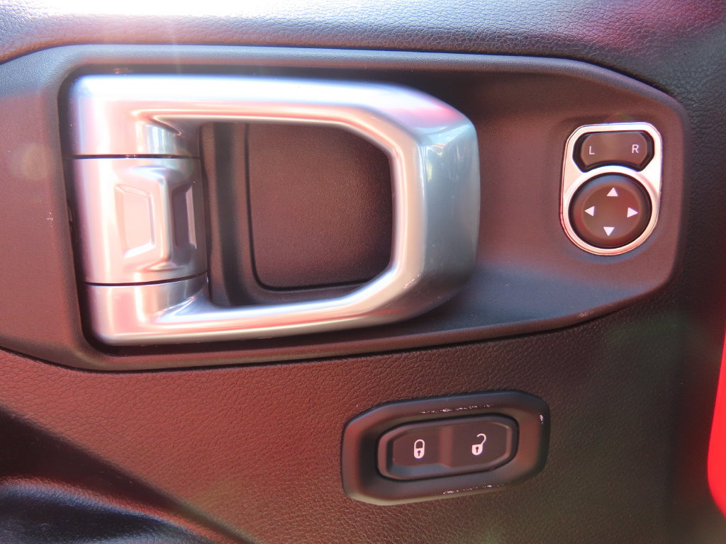 Used 2023 Jeep Gladiator Mojave w/ LED Lighting Group AWD/4WD image 19