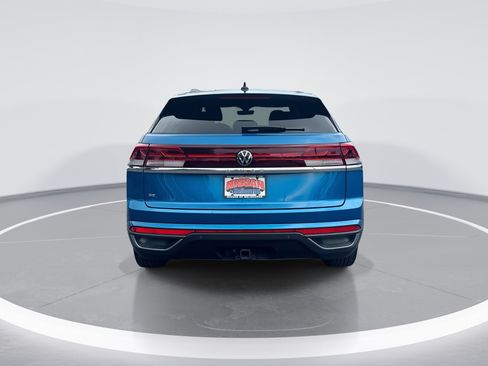 Used 2024 Volkswagen Atlas Cross Sport SE FWD image 5