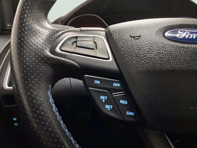Used 2017 Ford Focus RS AWD/4WD image 42