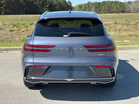 New 2026 Genesis GV70 2.5T Select AWD/4WD image 12