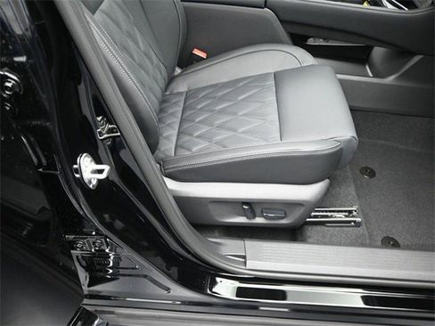 New 2026 Nissan Rogue Platinum w/ Platinum Premium Package image 38