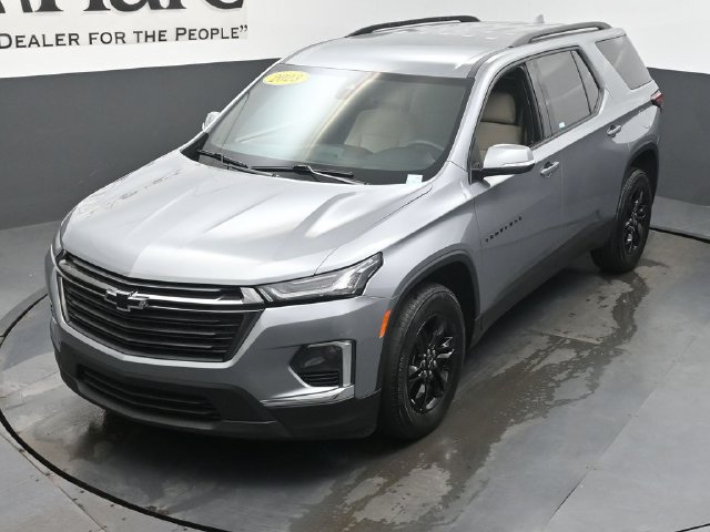 Used 2023 Chevrolet Traverse LS w/ Midnight/Sport Edition FWD image 51