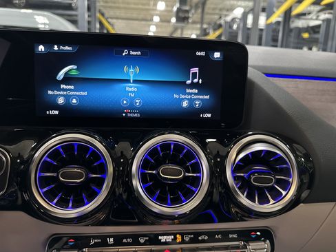 Certified 2023 Mercedes-Benz GLA 250 4MATIC image 19