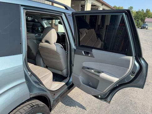 Used 2010 Subaru Forester 2.5XT Limited image 31