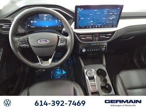 Used 2024 Ford Escape Platinum AWD/4WD image 13