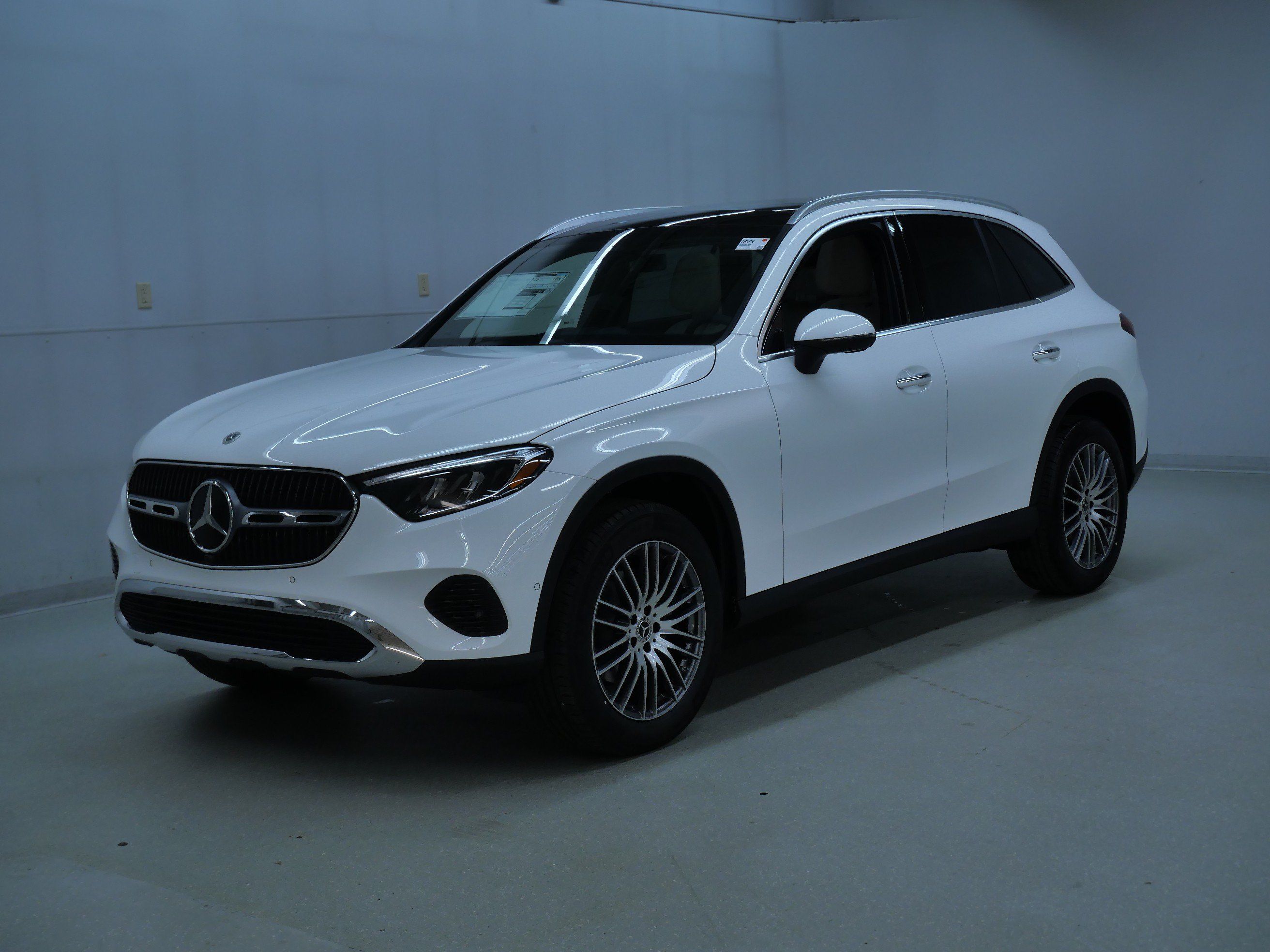 New 2026 Mercedes-Benz GLC 300 4MATIC image 4