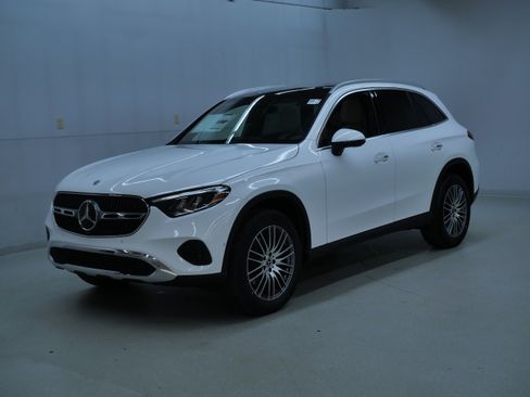 New 2026 Mercedes-Benz GLC 300 4MATIC image 4