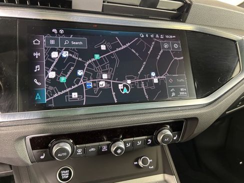 Used 2025 Audi Q3 2.0T Premium Plus w/ Premium Plus Package image 23