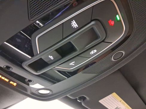 Used 2025 Audi RS 7 Performance image 16