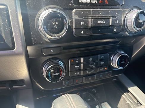 Used 2015 Ford F150 Platinum w/ Equipment Group 701A Luxury image 8