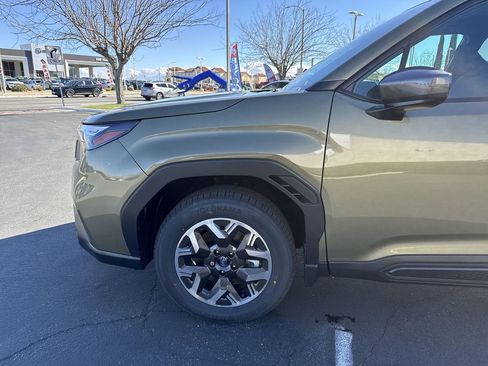New 2026 Subaru Forester Premium image 19