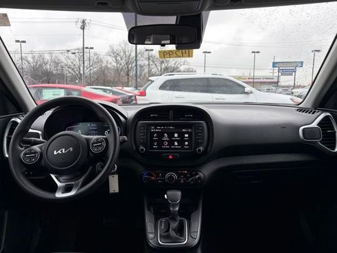 Used 2024 Kia Soul LX w/ Option Group 015 image 22