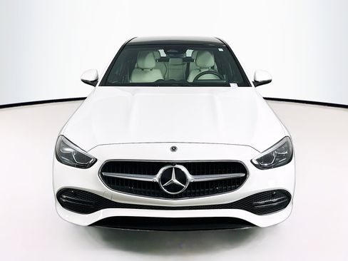 Used 2024 Mercedes-Benz C 300 Sedan image 2