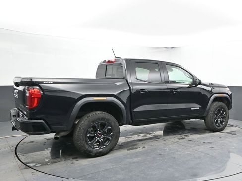 Used 2025 GMC Canyon Elevation image 11