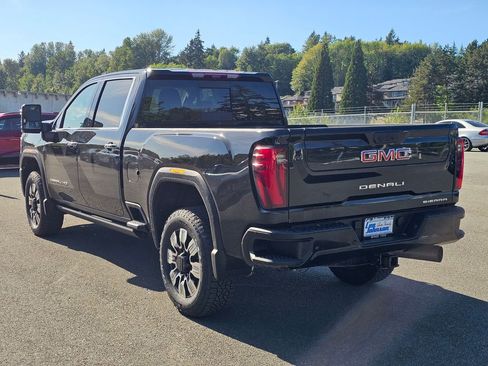 Used 2025 GMC Sierra 3500 Denali w/ Denali Reserve Package AWD/4WD image 7