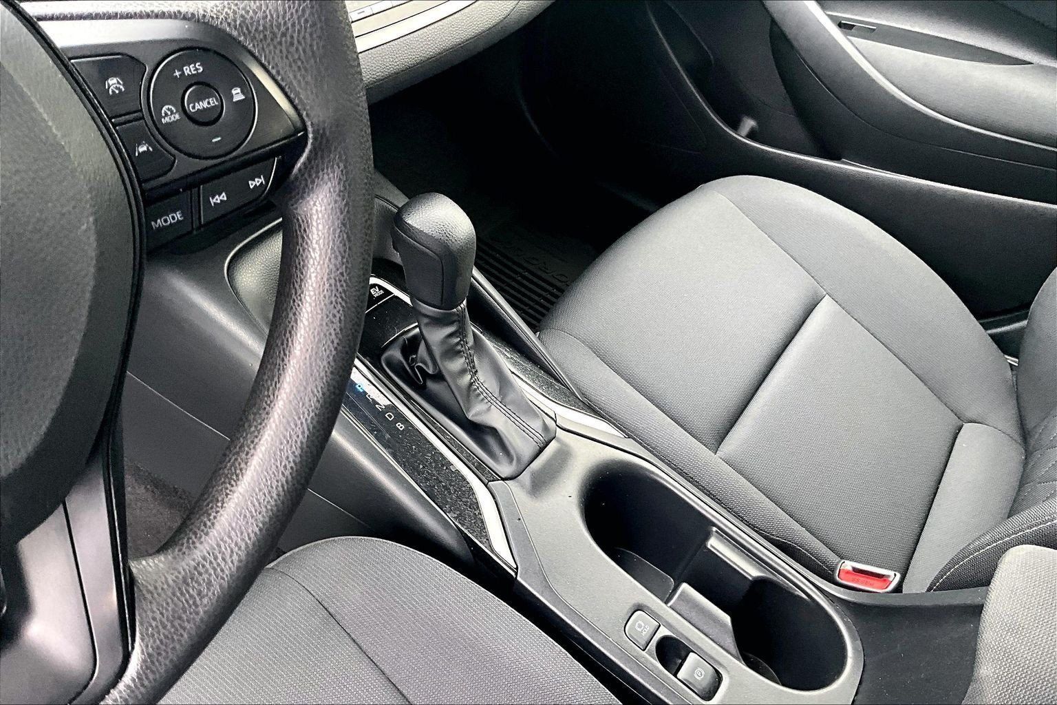 Used 2026 Toyota Corolla LE w/ LE Premium Package FWD image 16