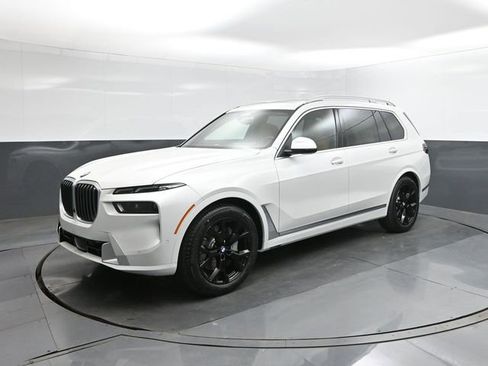New 2026 BMW X7 xDrive40i w/ Executive Package image 34
