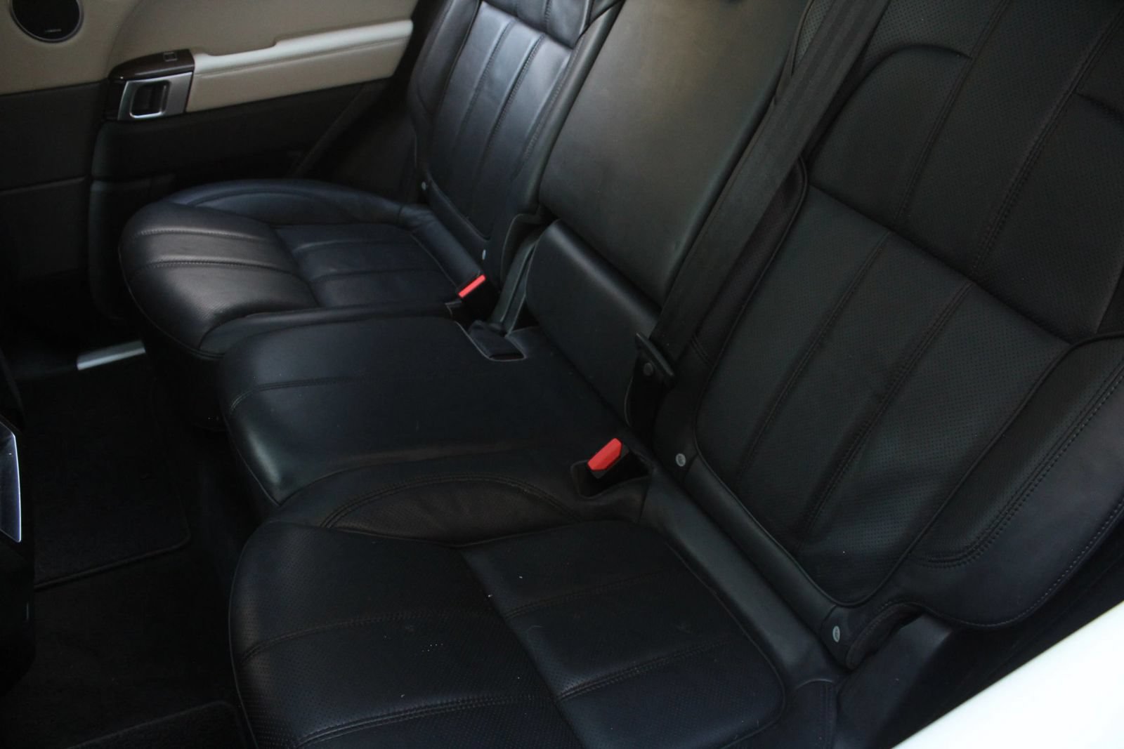 Used 2016 Land Rover Range Rover Sport HSE AWD/4WD image 19