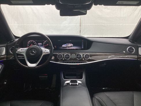 Used 2018 Mercedes-Benz S 560 4MATIC Sedan image 26