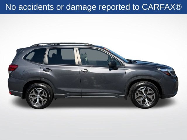 Used 2021 Subaru Forester Premium AWD/4WD image 4