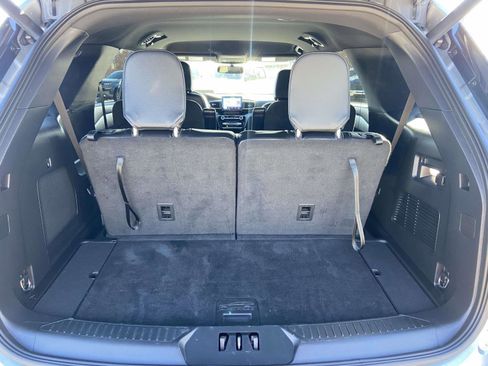 Used 2022 Ford Explorer ST-Line w/ Class IV Trailer Tow Package image 33