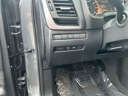 Used 2026 Nissan Rogue SV image 13