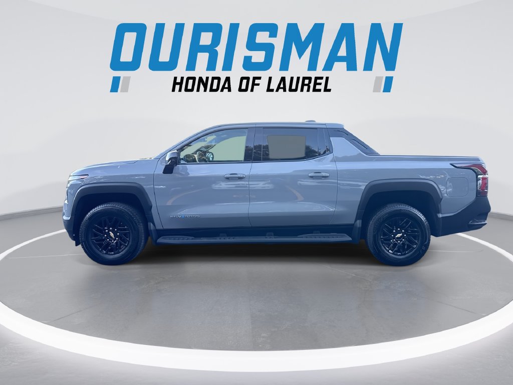 Used 2026 Chevrolet Silverado EV LT AWD/4WD image 5
